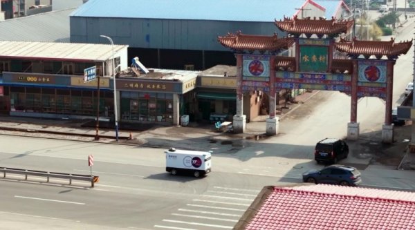 双融优配 积极推进快递智能化布局 圆通速递无人车使用超 500 辆